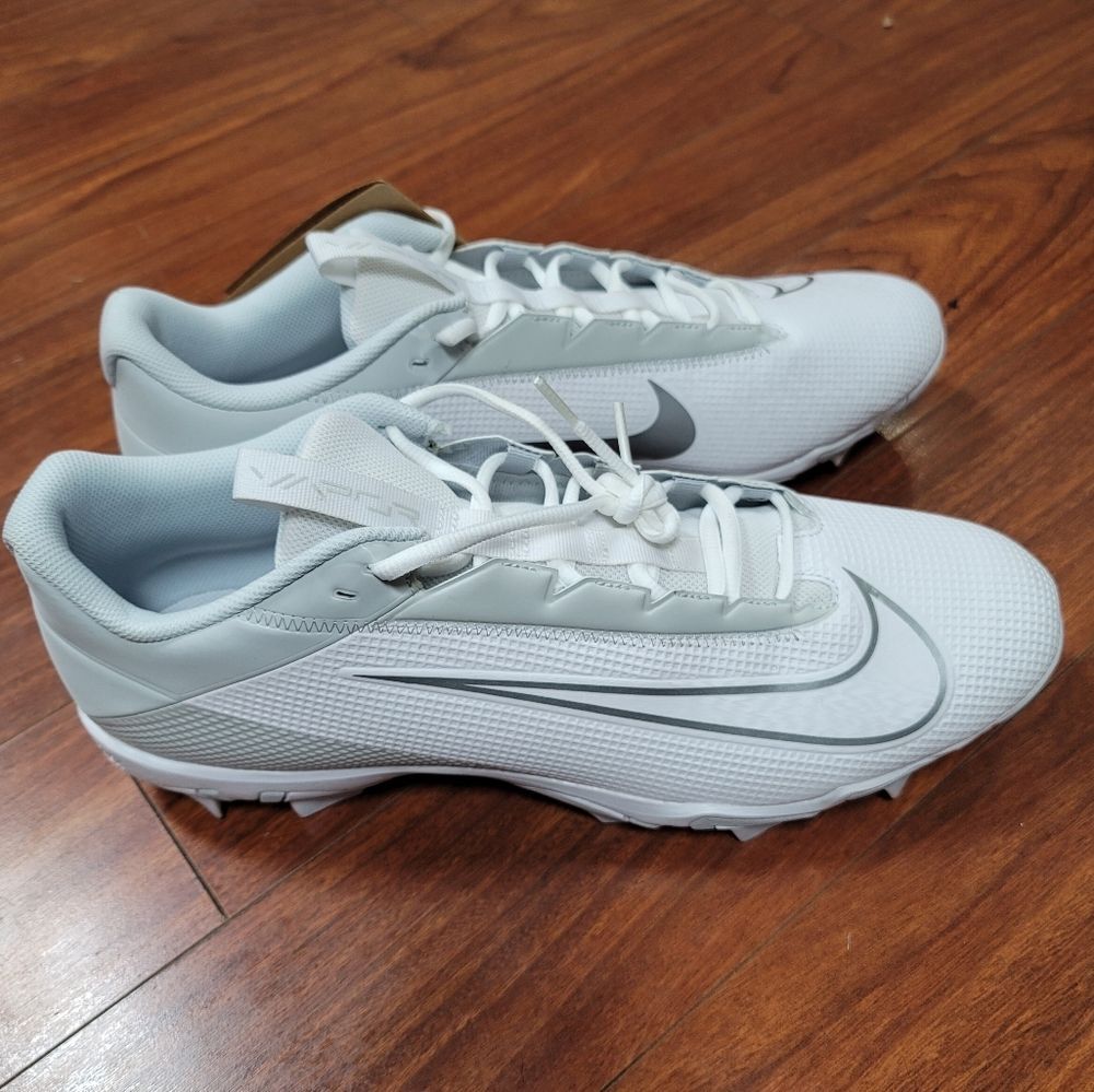 New Nike Vapor Edge Shark Athletic Cleats White & Gray Size 16